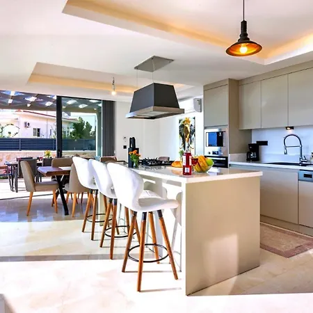 Luxury In Kalamar Bay - Walking Distance To The Kalkan