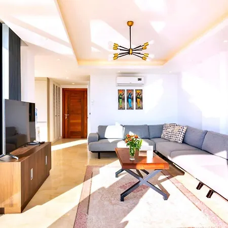 Villa Luxury In Kalamar Bay - Walking Distance To The