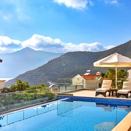 Luxury In Kalamar Bay - Walking Distance To The *