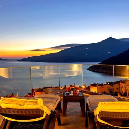 Luxury In Kalamar Bay - Walking Distance To The *