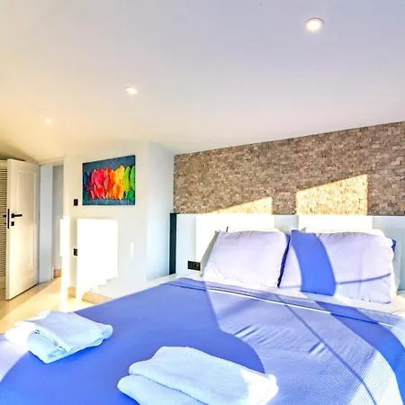 Luxury In Kalamar Bay - Walking Distance To The Villa *