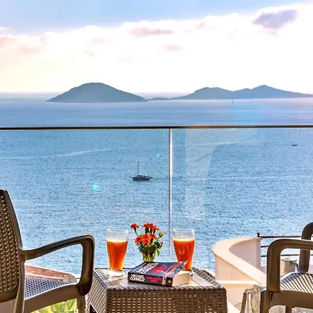 Luxury In Kalamar Bay - Walking Distance To The Villa