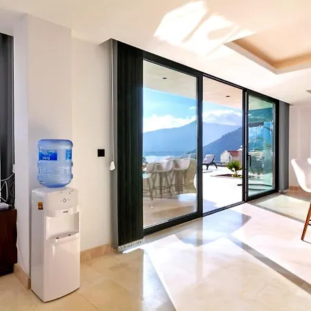 Luxury In Kalamar Bay - Walking Distance To The Villa