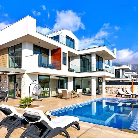 4 Bedroom - 3283 Villa