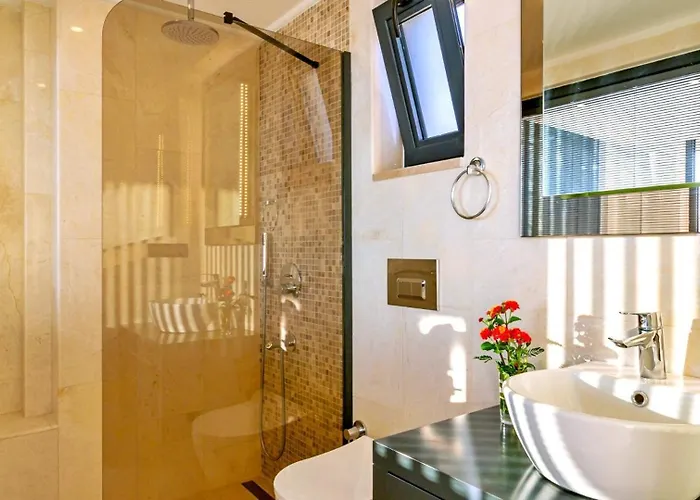 Willa Luxury In Kalamar Bay - Walking Distance To The *