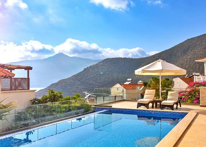 Luxury In Kalamar Bay - Walking Distance To The *