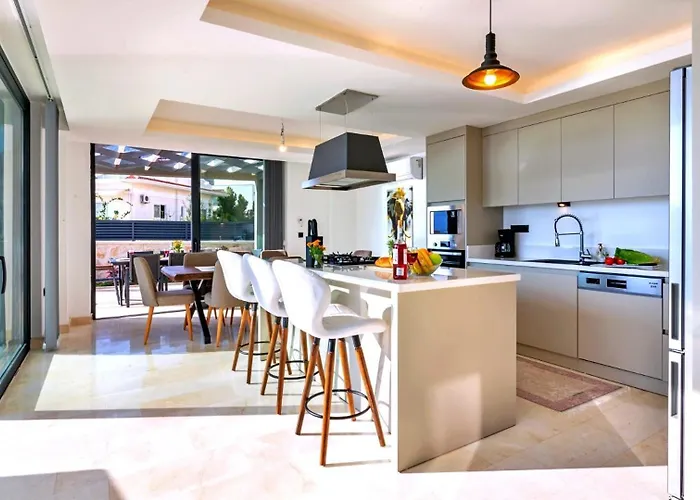 Luxury In Kalamar Bay - Walking Distance To The Kalkan